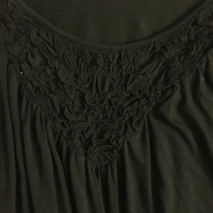 Ruched/textured black Cable and Gauge top